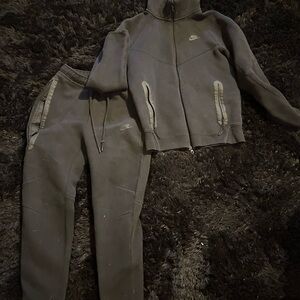 Black nike tech brand new